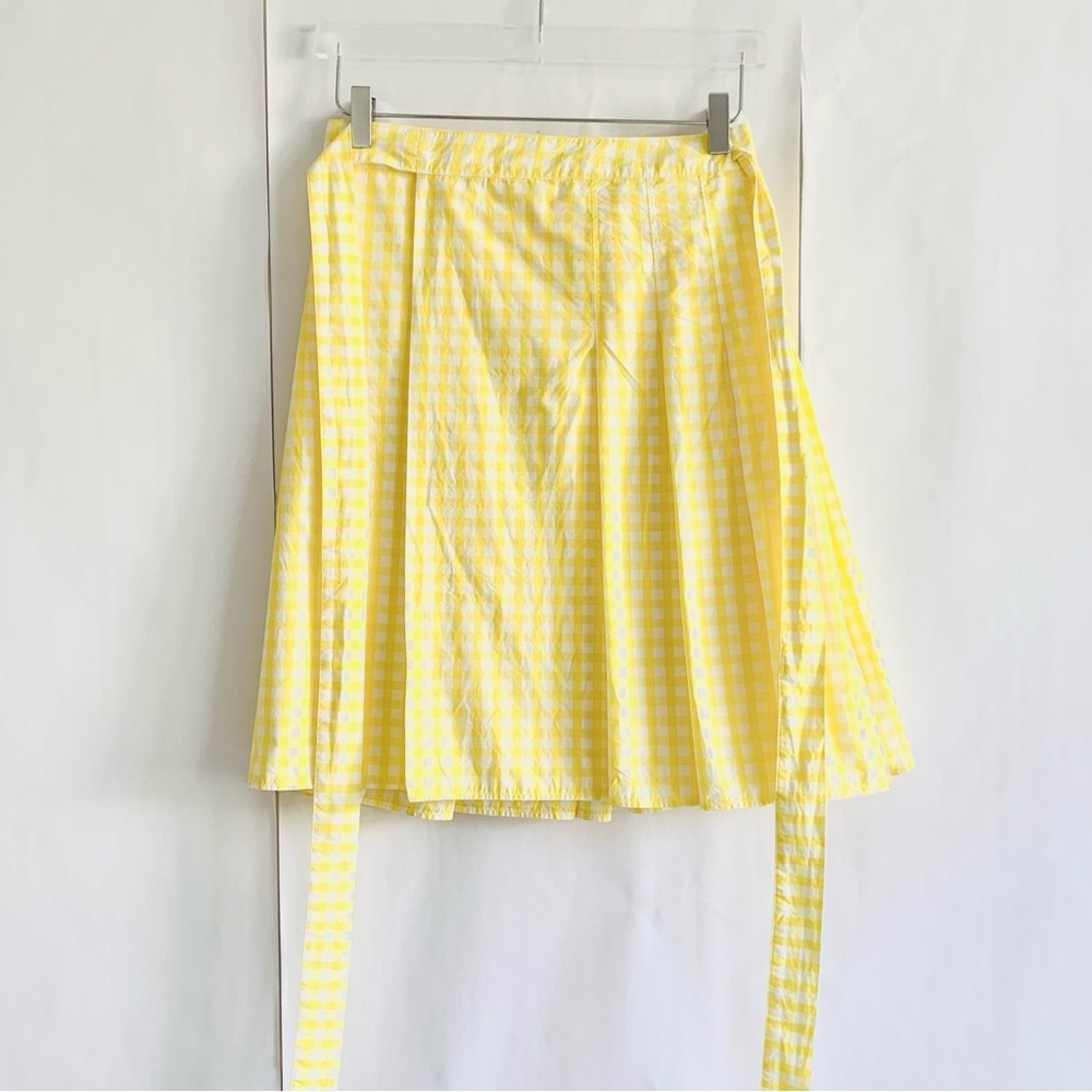 Burberry Pleated Wrap knee length skirt in saffron yellow white gingham